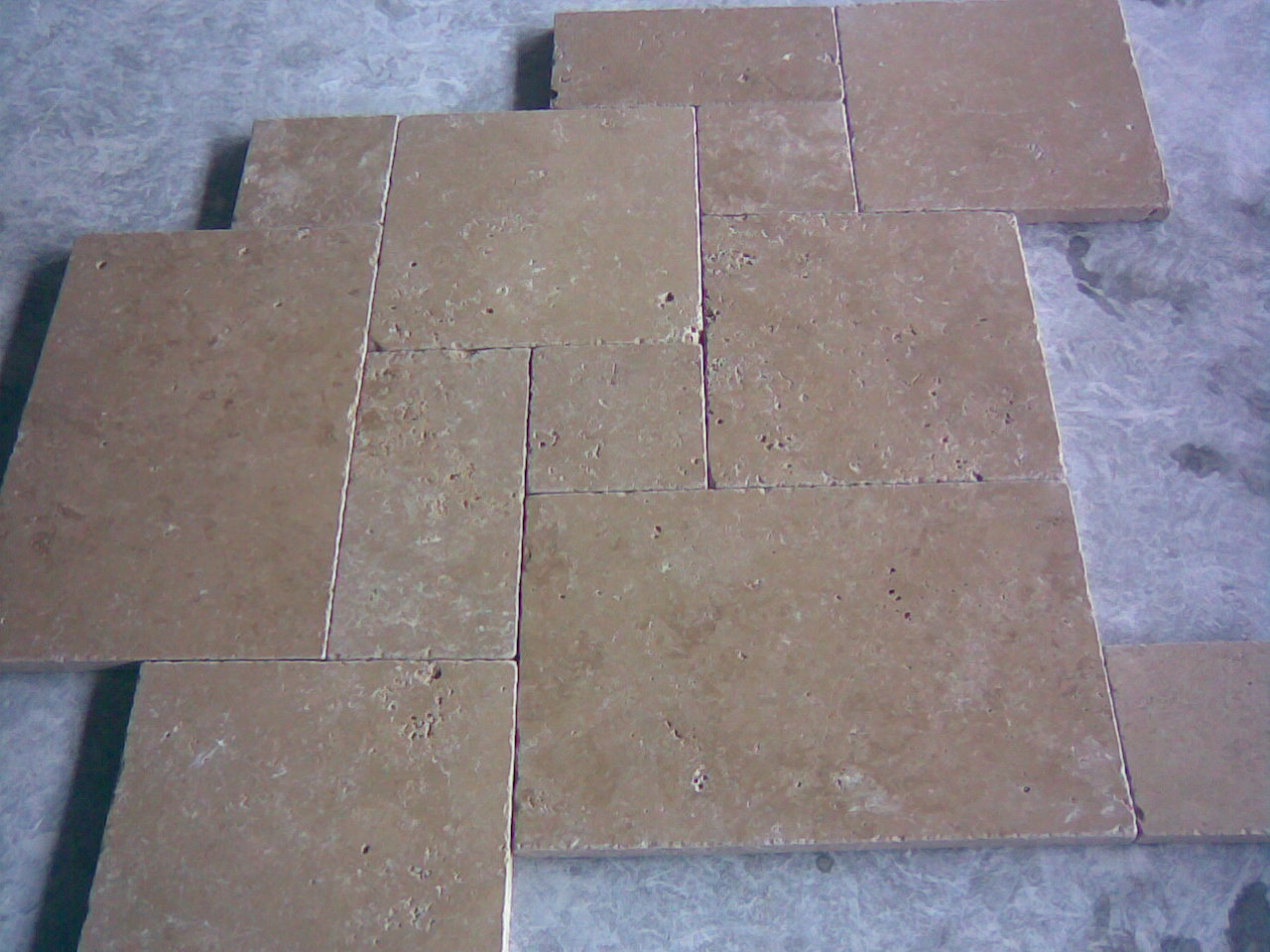 Noce-French-Pattern-Tumbled-Travertine-Paver